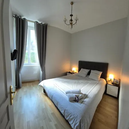 St Nectaire- Terrasse Privee- 4 Personnes 公寓 圣内克泰尔