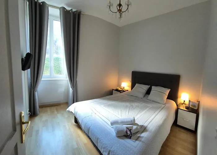 St Nectaire- Terrasse Privee- 4 Personnes Apartment Saint-Nectaire